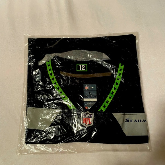 Russell Wilson Seahawks Jersey. - Picture 1 of 2